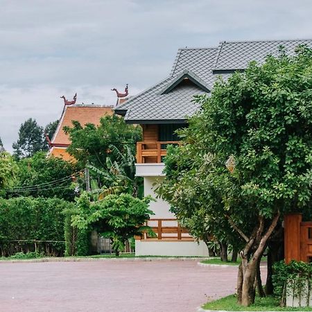 Huen Him Kong Hotel Phrae Zewnętrze zdjęcie