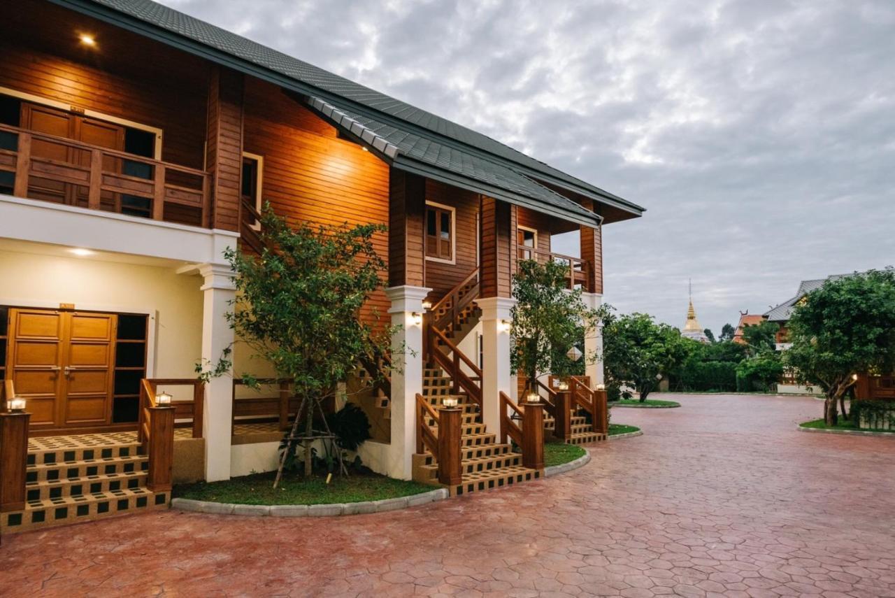 Huen Him Kong Hotel Phrae Zewnętrze zdjęcie