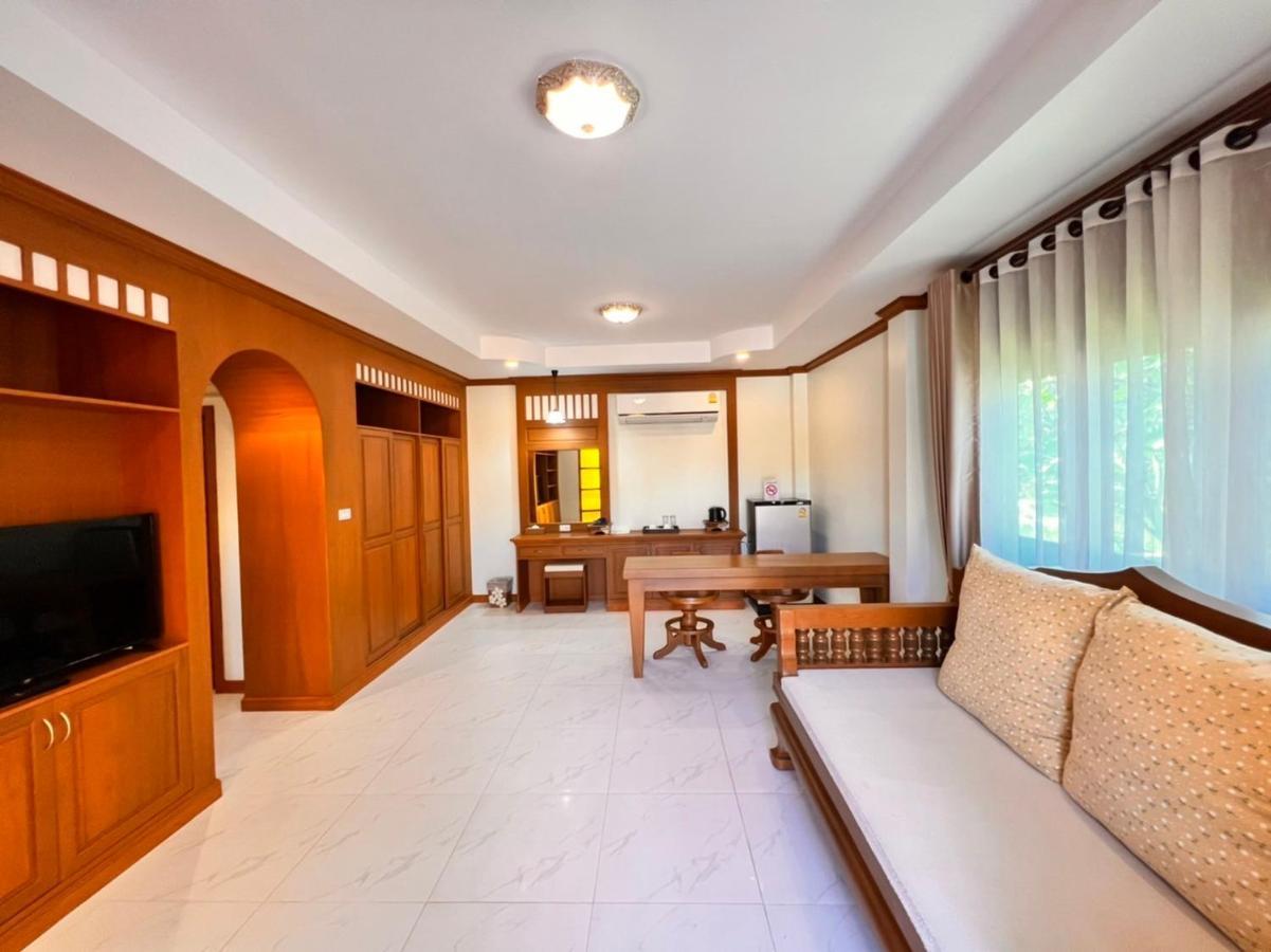 Huen Him Kong Hotel Phrae Zewnętrze zdjęcie